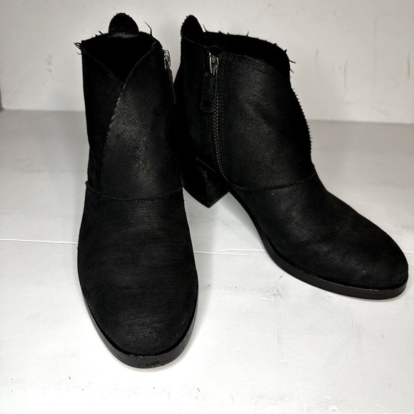 Eileen‎ Fisher Women's Murphy Intaglio Black Leather Ankle Booties Size 5.5 - Picture 1 of 10